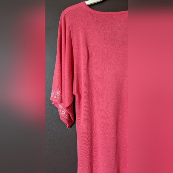 RED Boho V-Neck Tunic Top With Embroidered Collar and 3/4 Sleeves - Picture 2 of 12